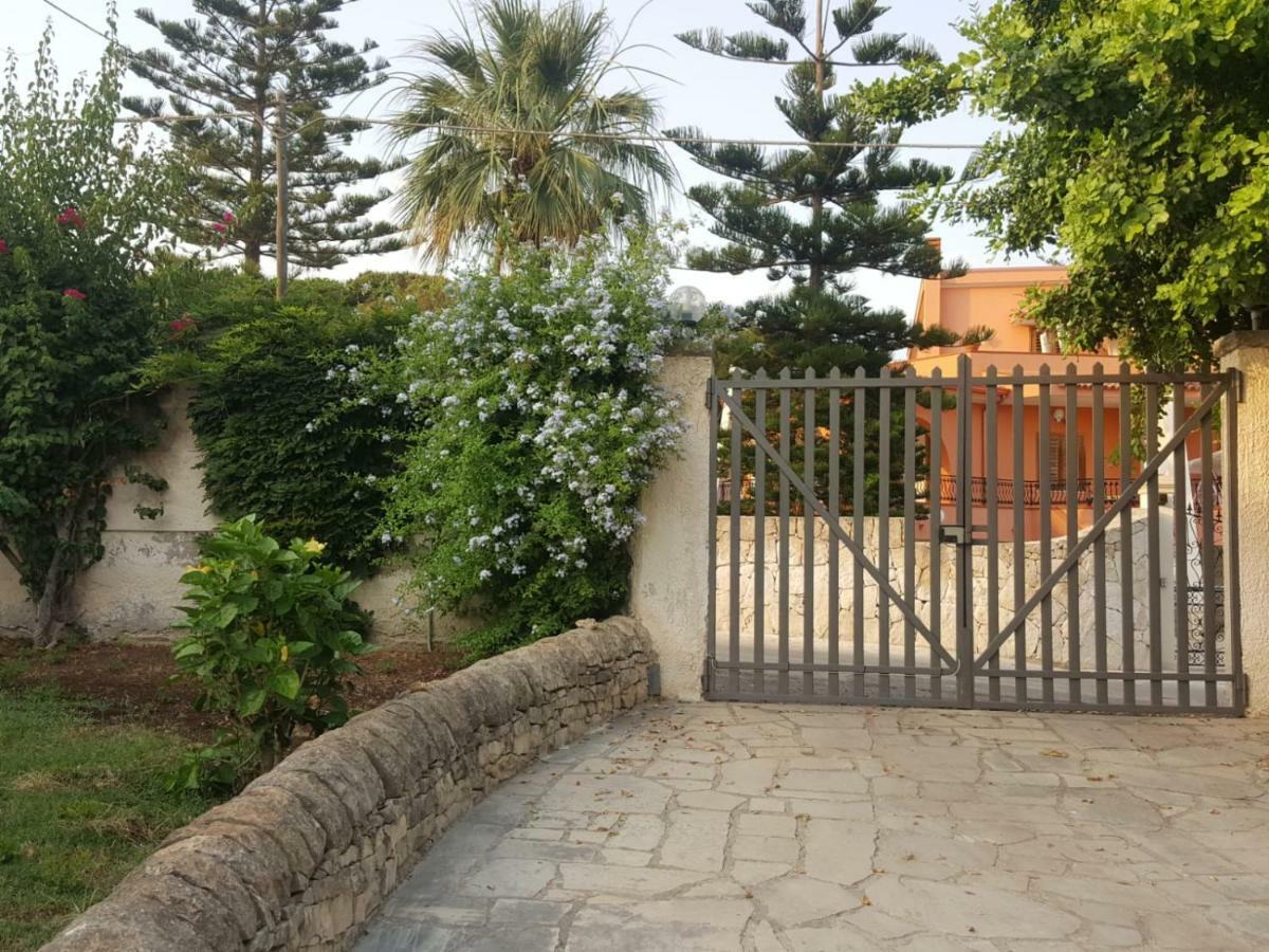 Villa Vega Fontane Bianche Dış mekan fotoğraf